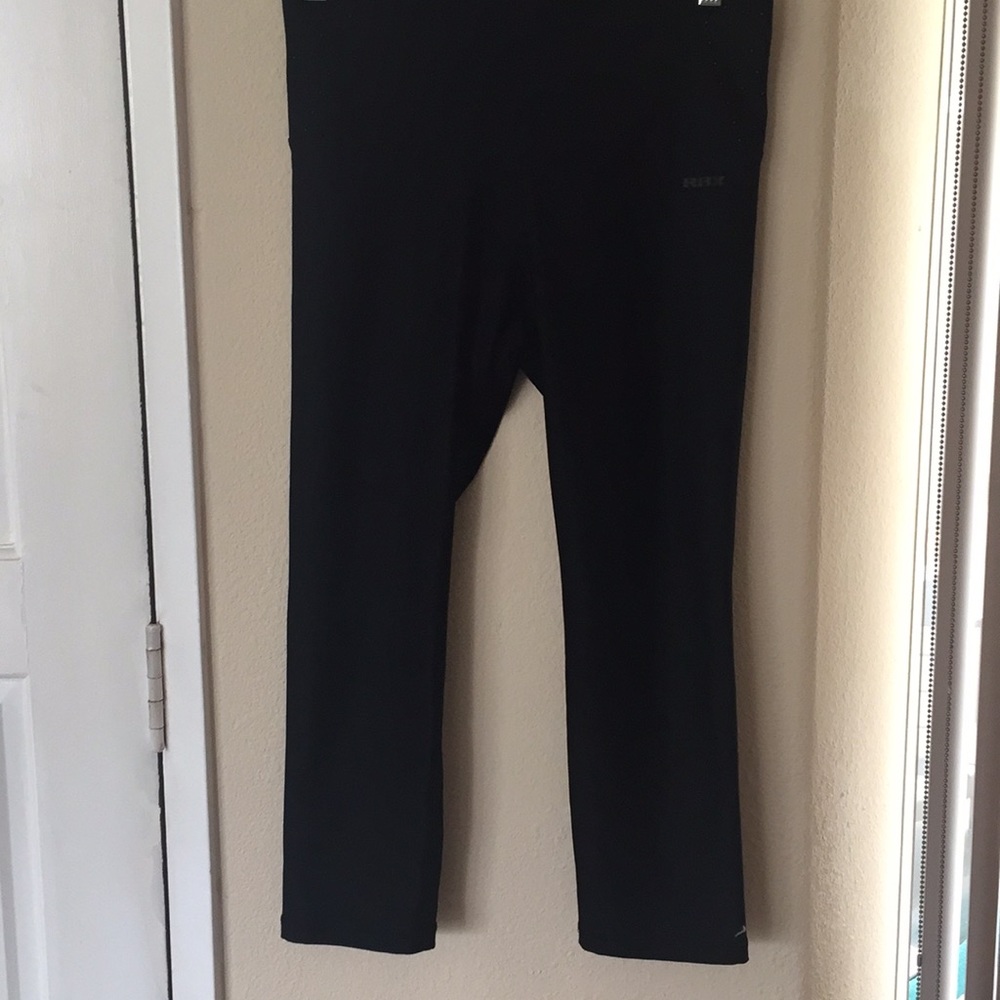 RBX ladies black fitness Capri SZ M